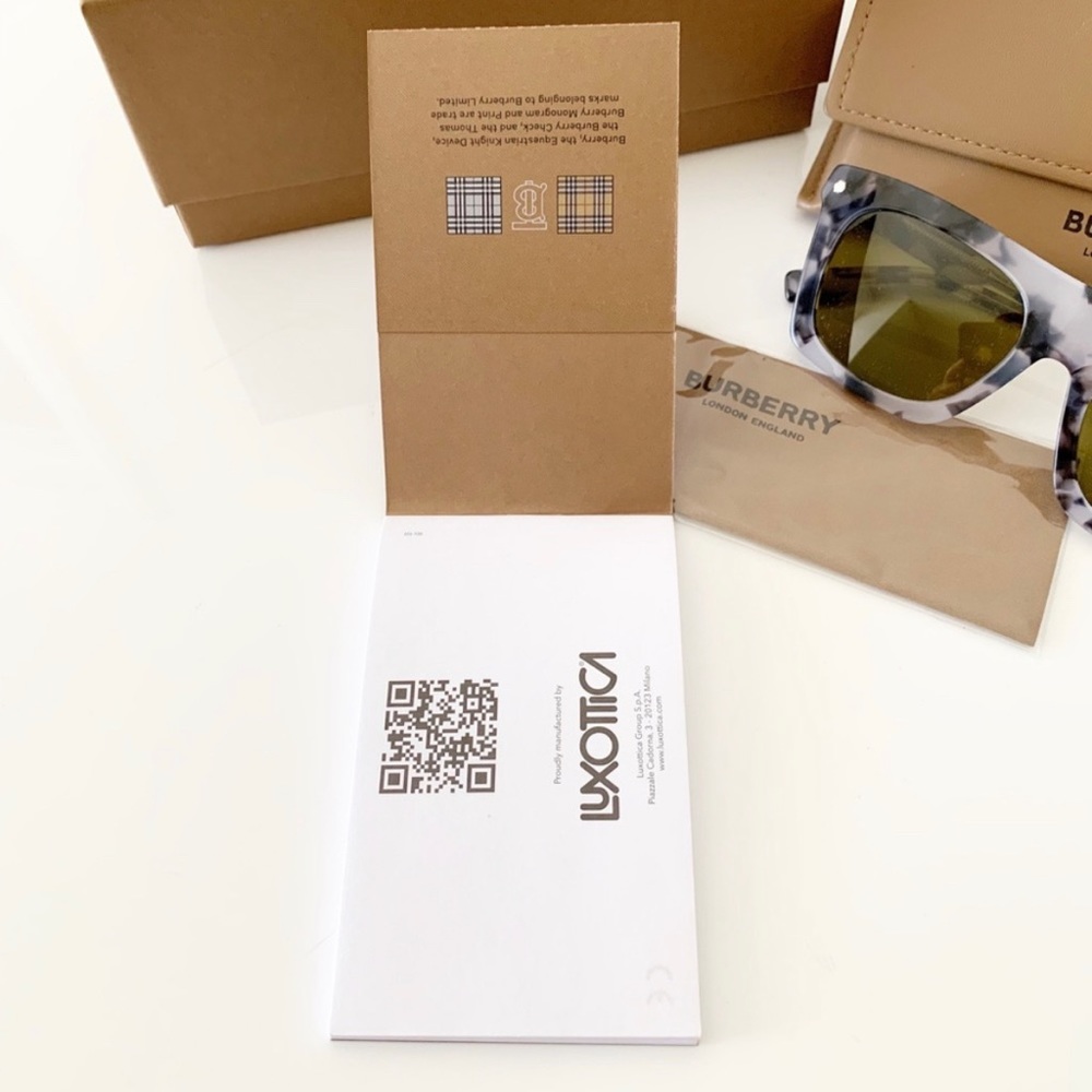 Burberry Sunglasses, New - Picture 14 of 14